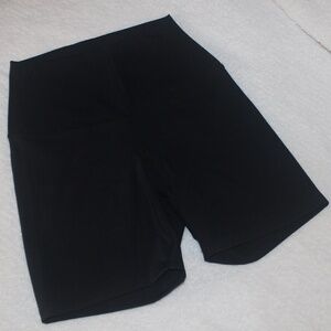 NWT Womens MFD Black High-Waist Biker Shorts in Sz (M)